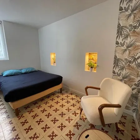 Semesterbostad Maisonnette Quartier Arago *